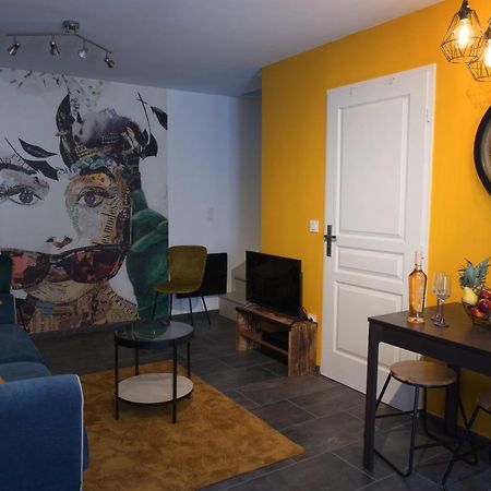 Duplex Charmant Idealement Situe Dole Zewnętrze zdjęcie